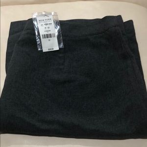 New NY & Co grey pencil skirt, size 12